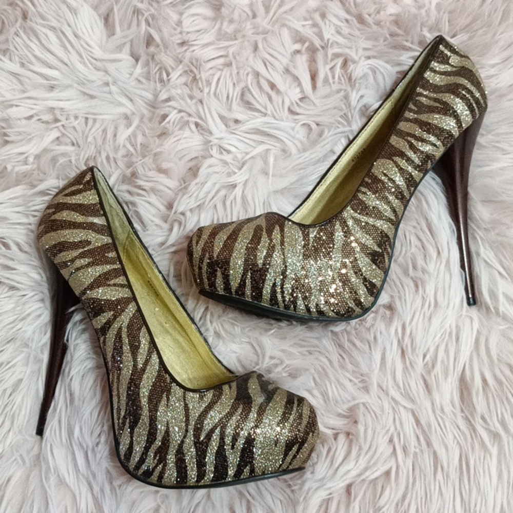 Zebra Sparkle Shimmer Glitter Tan Brown Platform Heels Size 8 Charlotte Russe